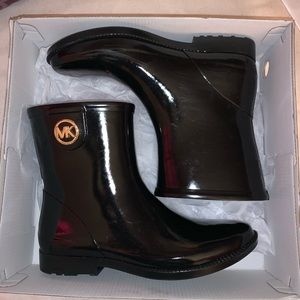 Michael Kors rain boots size US 9 women’s